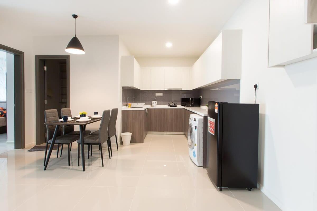 Modern, High Floor Suasana Suites 05 In Jb Johor Bahru Bagian luar foto