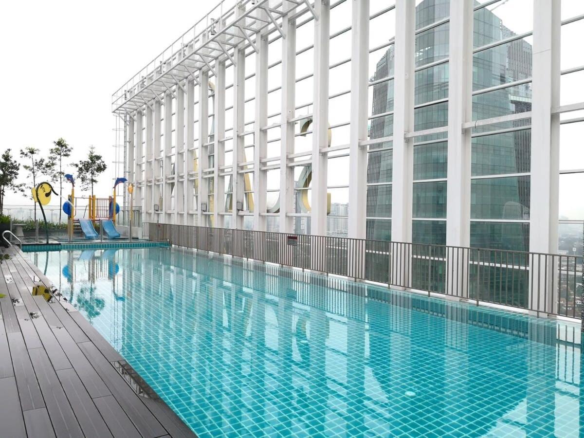 Modern, High Floor Suasana Suites 05 In Jb Johor Bahru Bagian luar foto
